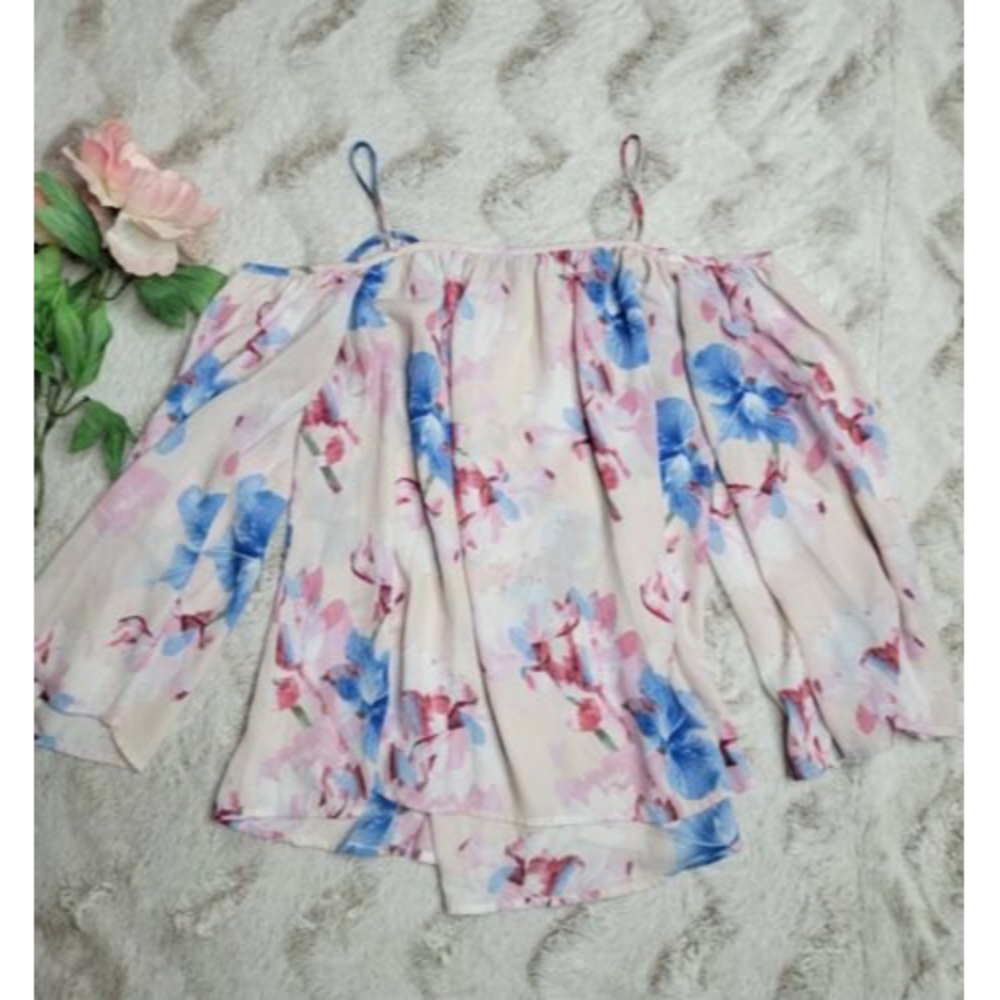 Vince Camuto Pink Cold Shoulder Floral Print‎ Wide Sleeve Flowy Blouse Size XS